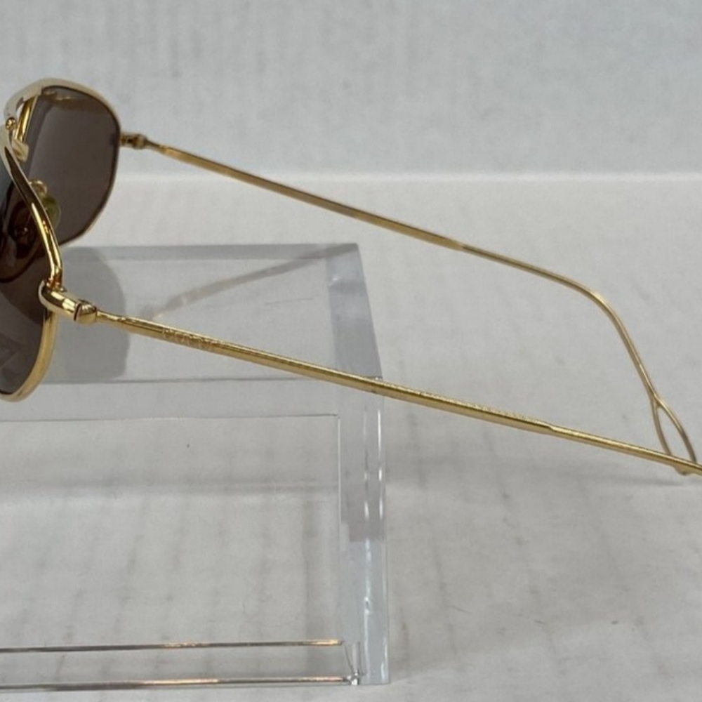 Gucci sun glasses - Picture 4 of 9